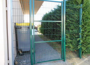 Après fermeture avec portillon gamme Léger et panneaux rigides
